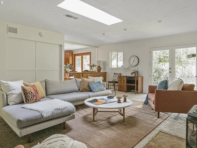 5722 SW Fernbrook Way — Photo 9