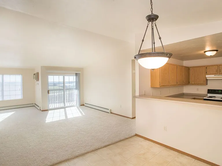 Gateway Estates Apartments — Photo 73