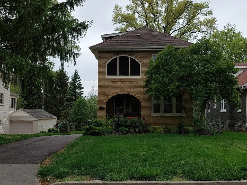 73 Arcadia Ave #A