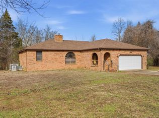 915 Jake Dukes Rd, Grand Rivers, KY 42045