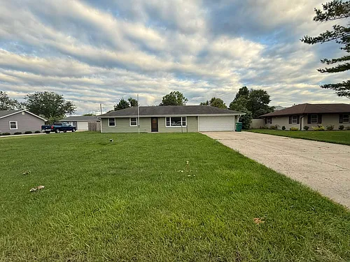 3002 Harris Dr Photo 1