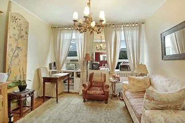 Sold by Douglas Elliman | media 8