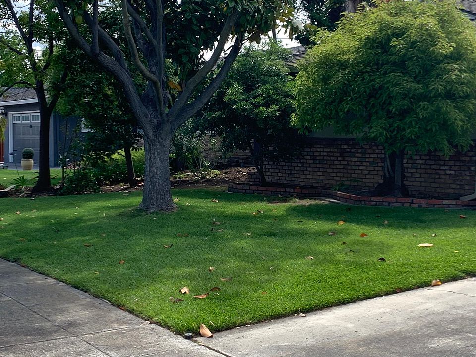 2nd image of 1646 Glenroy Dr