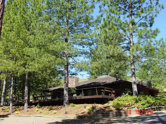 10415 McMahon Rd photo 1
