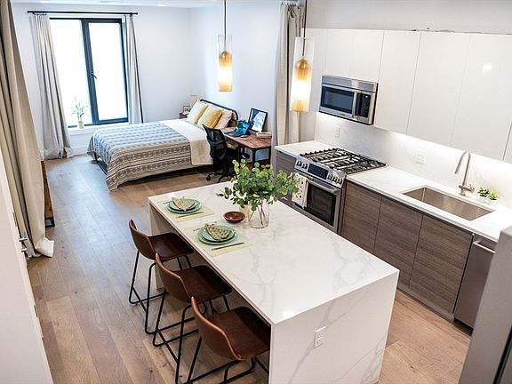 4th image of 30 Penniman Rd #206