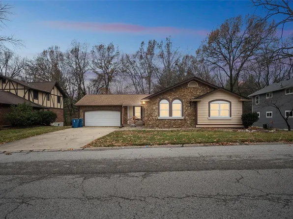 2019 Mapleleaf Dr, Collinsville, IL 62234