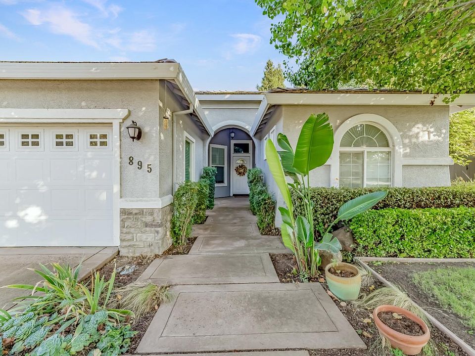 1st image of 895 Tiburon Way