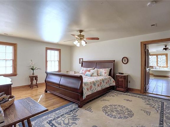 4th image of 9150 Deer Trace Ln