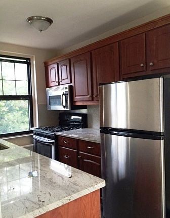2nd image of 7141 Park Dr E #B