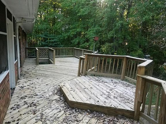 5th image of 124 Wedgewood Dr