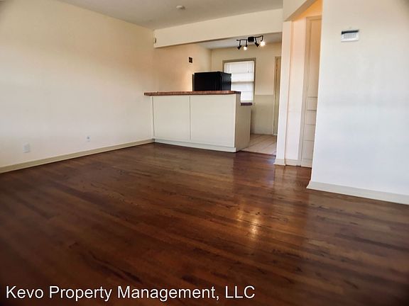 4th image of 2233 Churchill Pl