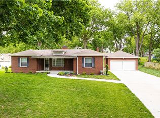 1703 S 40th St, Saint Joseph, MO 64507