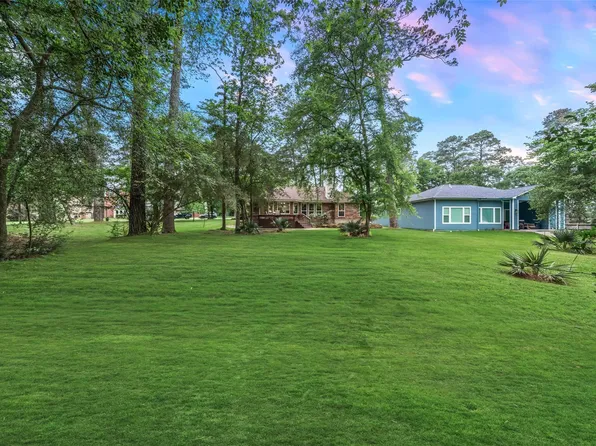 15204 Jamaica Dr, Willis, TX 77318