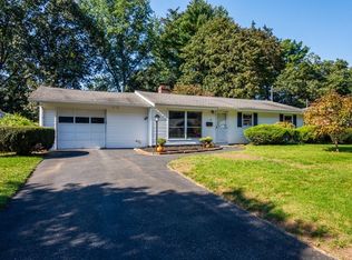 21 Fairbrook Rd, Framingham, MA 01701