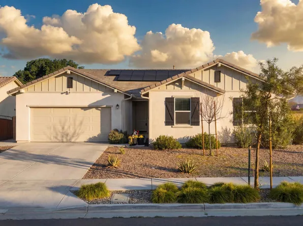 9019 Black Thorn St, Jurupa Valley, CA 92509