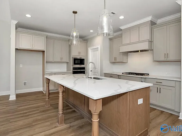 16535 Hamilton Pl — Photo 5