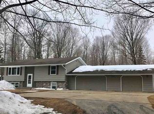 33257 Gary Dr, Grand Rapids, MN 55744