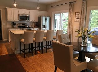 28 Blackbird Rd, Marstons Mills, MA 02648
