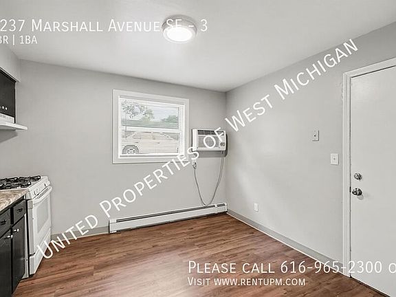 5th image of 3237 Marshall Ave SE #3