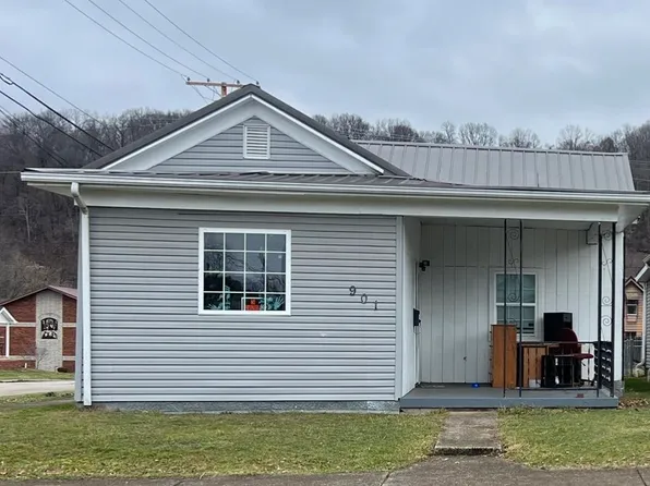 901 S 7th St, Ironton, OH 45638