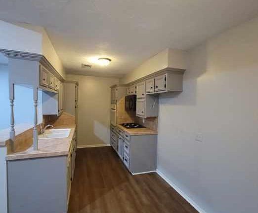 3rd image of 2605 Pine Shadows Dr