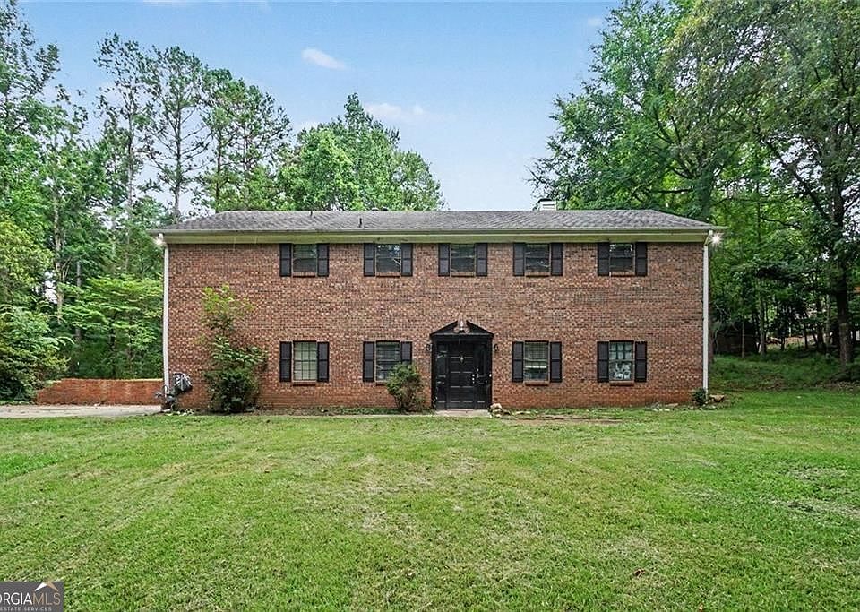 1st image of 415 Grist Mill Dr