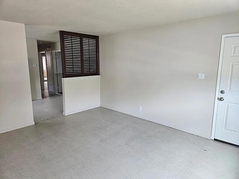 744 Foxglove St — Photo 11
