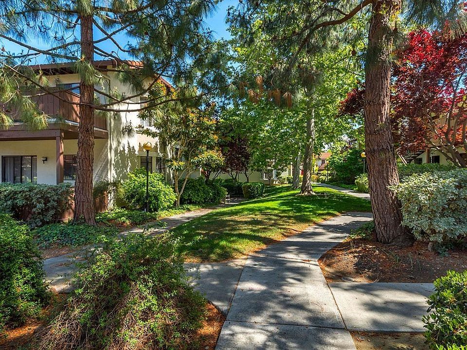 1st image of 455 Costa Mesa Ter