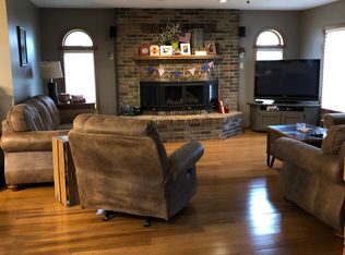 134 Woodland Dr, Forest City, IA 50436