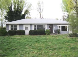 1833 W Cherokee St, Springfield, MO 65807