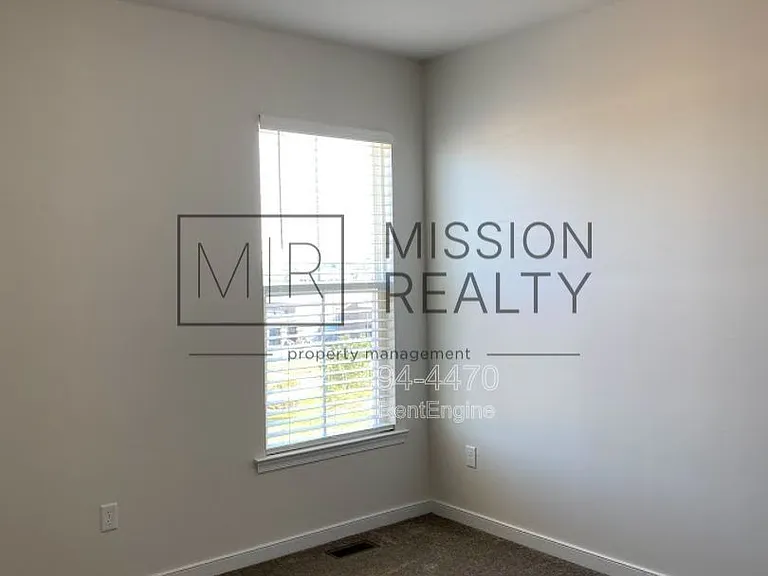 14507 Hancock Towns Dr — Photo 52