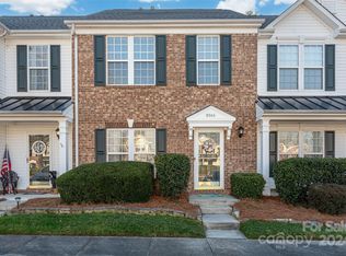 6044 Sapwood Ct, Matthews, NC 28104