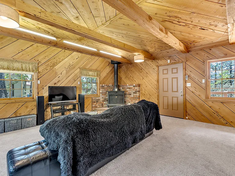 25465 Seneca Dr — Photo 32