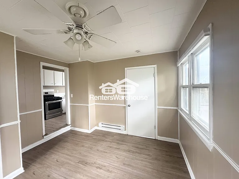 1685 Northwest Dr — Photo 10