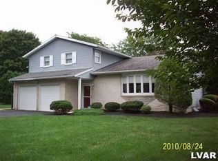 1405 Forest Dr, Allentown, PA 18104