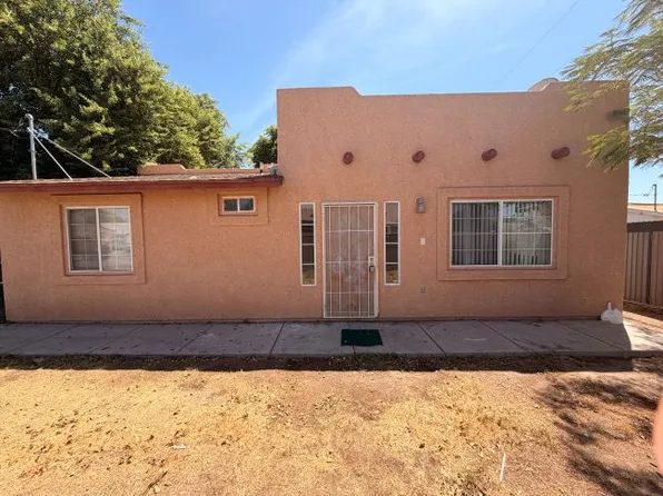 976 S 37th Ave #B, Yuma, AZ 85364
