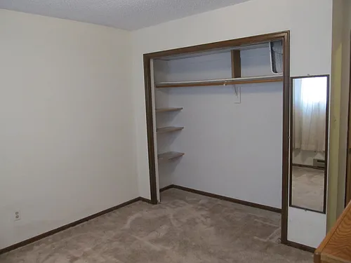 3 Birdsill Pl Photo 1