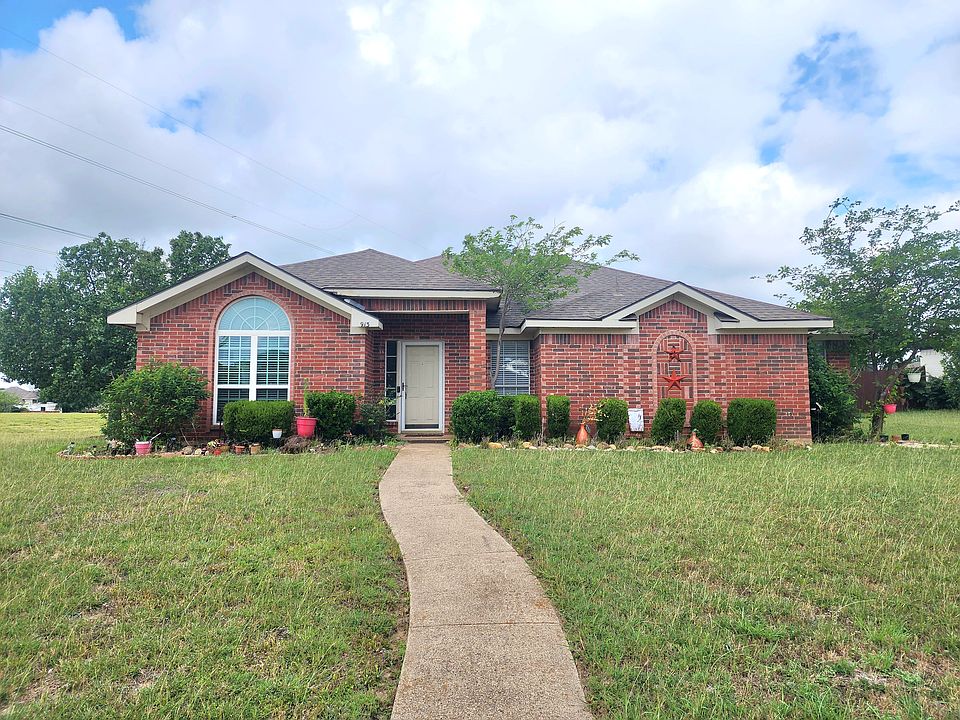 1st image of 913 Wentwood Dr
