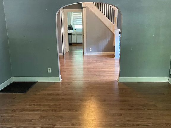 3rd image of 5248 N College Ave
