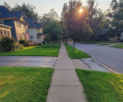 3rd image of 537 Prospect Ave