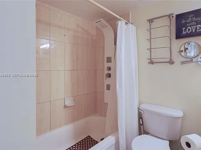 1750 N Bayshore Dr #1711 — Photo 11