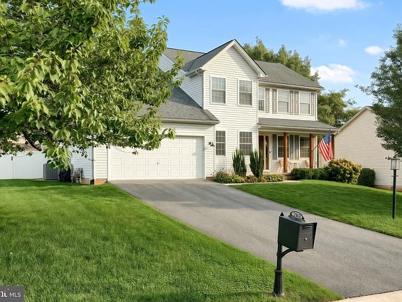 3rd image of 2163 Rillian Ln