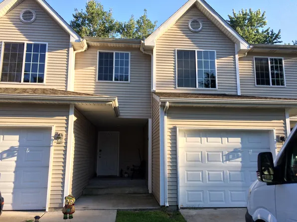 1529 Westchester Ave, Chesterton, IN 46304