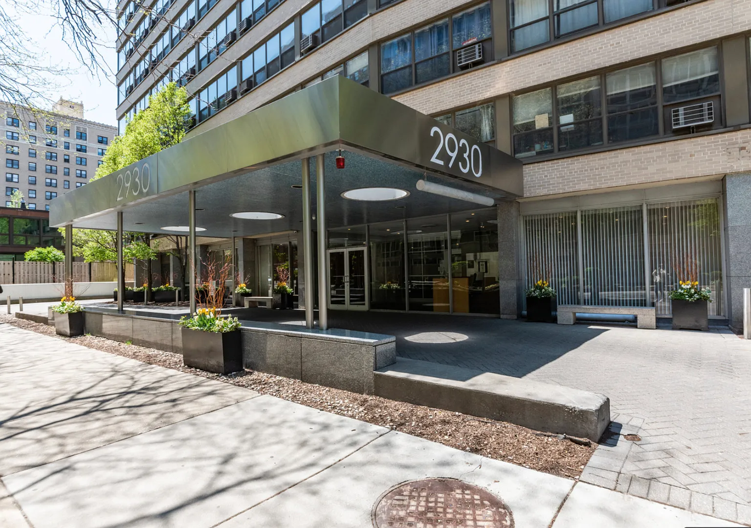 1 bed, $2,300 — Photo 2