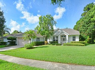 2361 Park Forest Blvd, Mount Dora, FL 32757