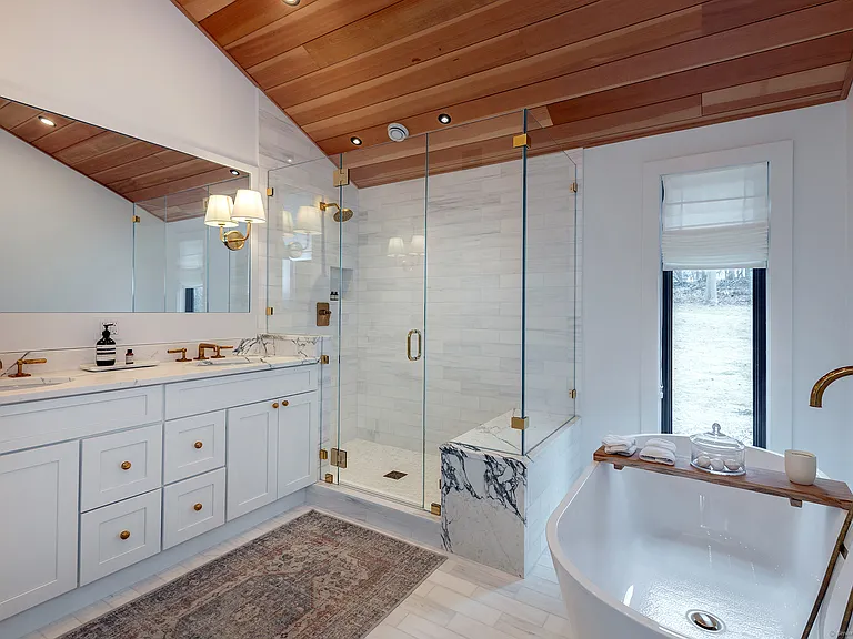 34 Old Roxbury Rd — Photo 10