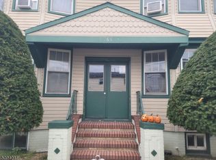 766 Hamilton St, Harrison, NJ 07029