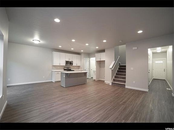 3rd image of 5037 N Fox Hollow Way