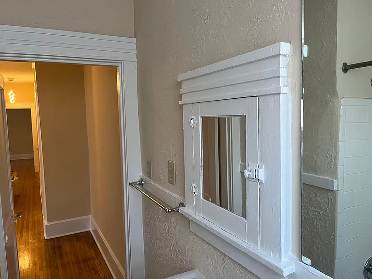 1861 Poplar Ave #5 — Photo 18
