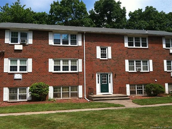 2nd image of 37 Briarwood Ln APT C